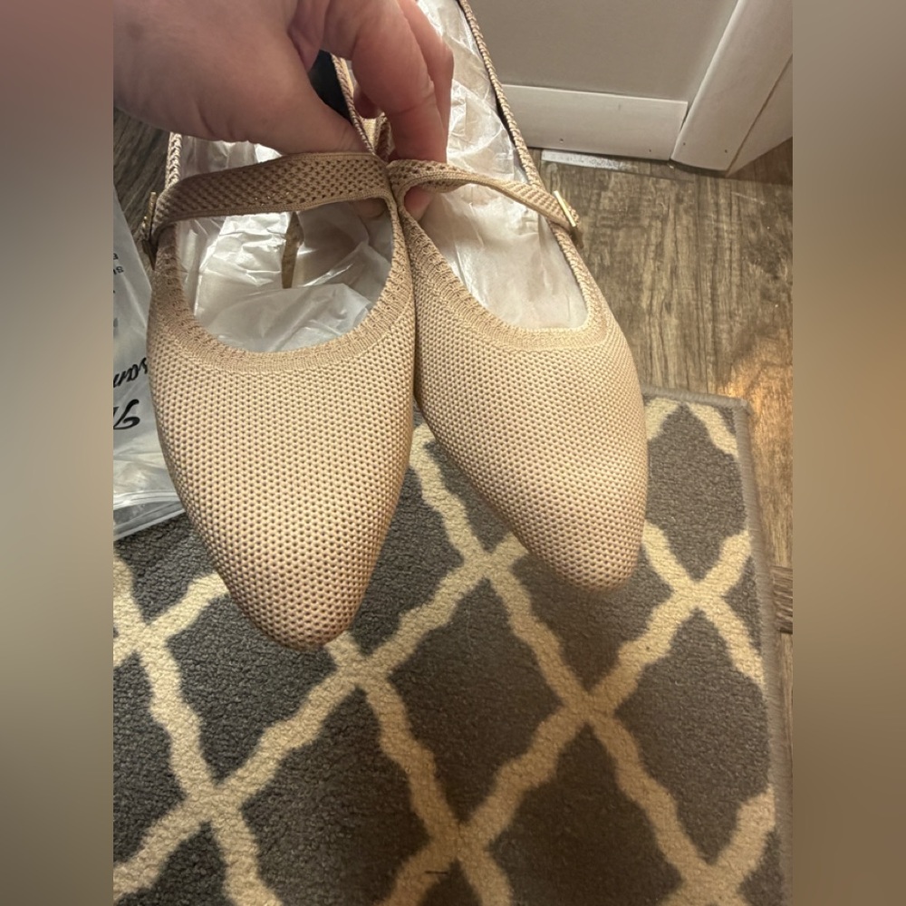 Mesh Mary Jane’s with adjustable buckle - Picture 4 of 6